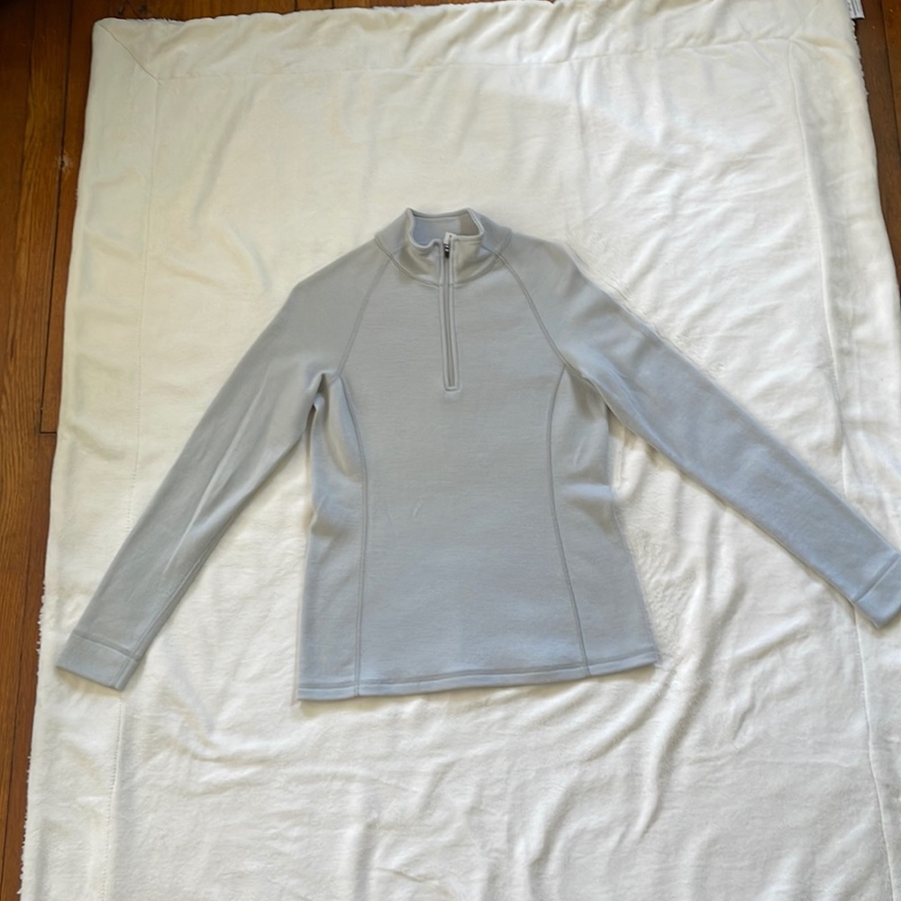 EUC AUTHENTIC Ibex pullover